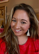 Load image into Gallery viewer, Tree-mendous Sparkle 🌹