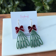 Load image into Gallery viewer, All Spruced Up 🌹