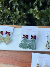 Load image into Gallery viewer, All Spruced Up 🌹
