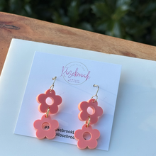 Load image into Gallery viewer, Pretty Petals 🌹
