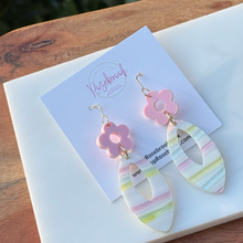 Load image into Gallery viewer, Flirty Florals 🌹
