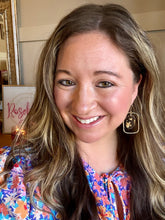 Load image into Gallery viewer, Go For Gold 🌹
