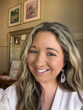 Load image into Gallery viewer, Meadow Muse 🌹
