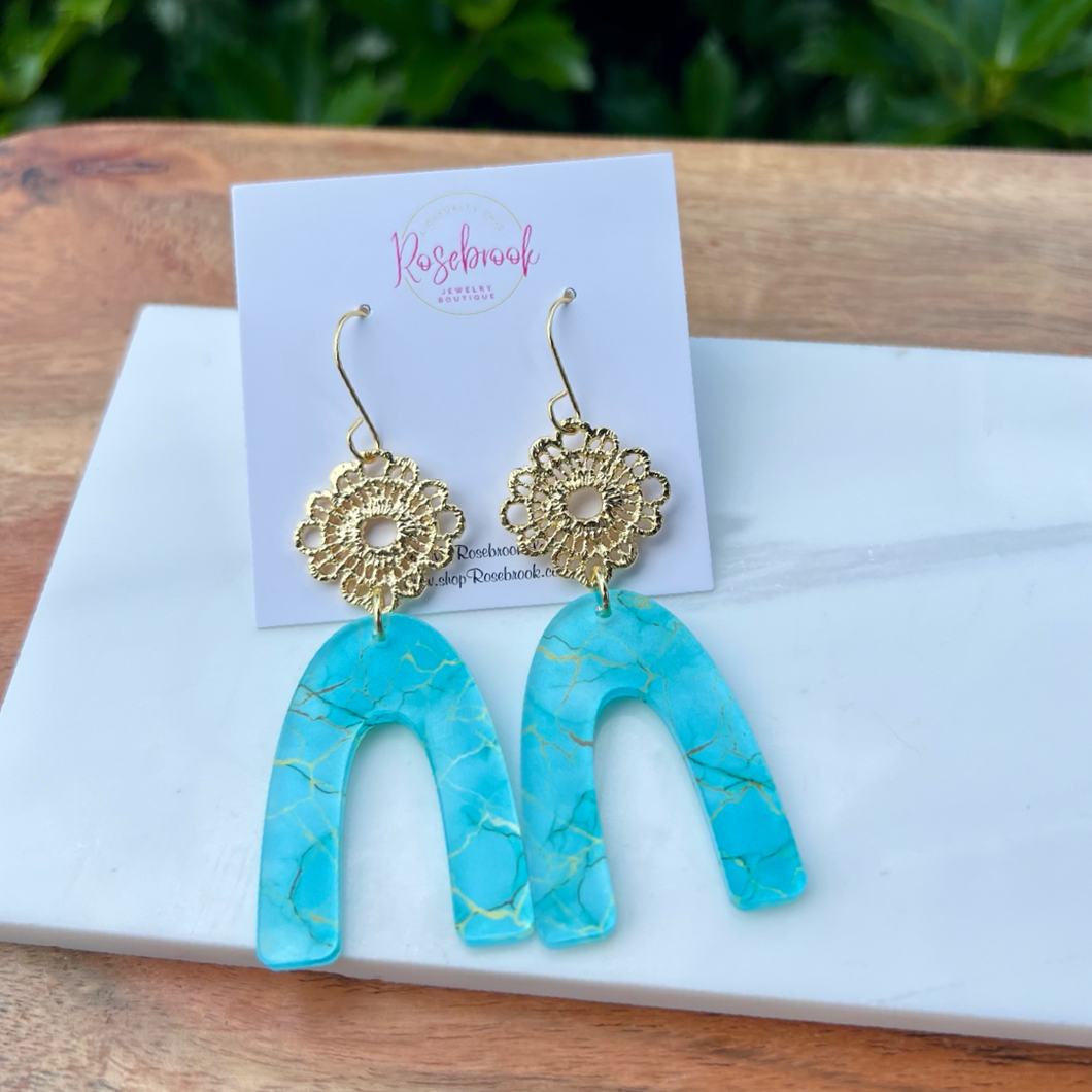 Stunning Turquoise Arch🌹