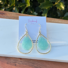 Load image into Gallery viewer, Stunning Seafoam Statements 🌹
