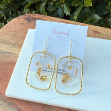 Load image into Gallery viewer, Go For Gold 🌹
